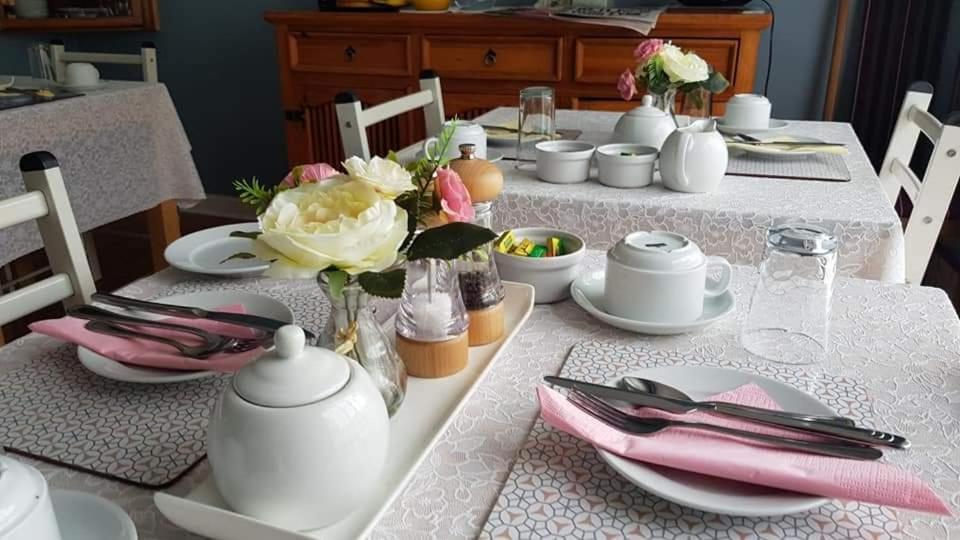 مبيت وإفطار كافان Farnham House المظهر الخارجي الصورة